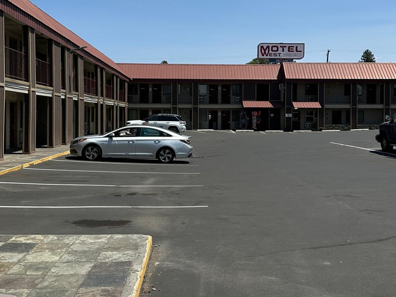 Motel with Free Parking and WIFI in Bend, OR